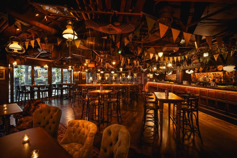 Mr Fogg's City Tavern — photo 3