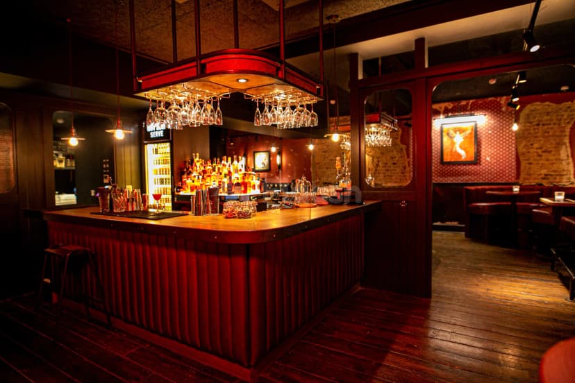 The Black Horse — photo 1