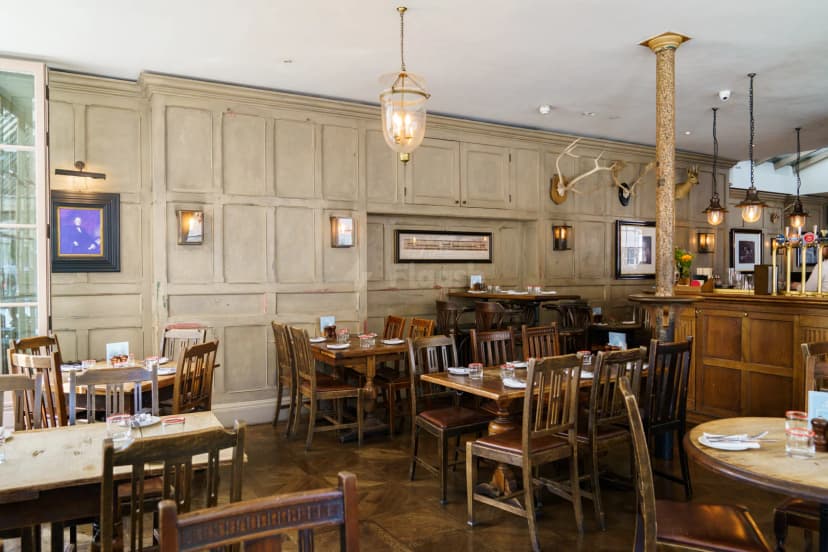 The Thomas Cubitt — photo 3