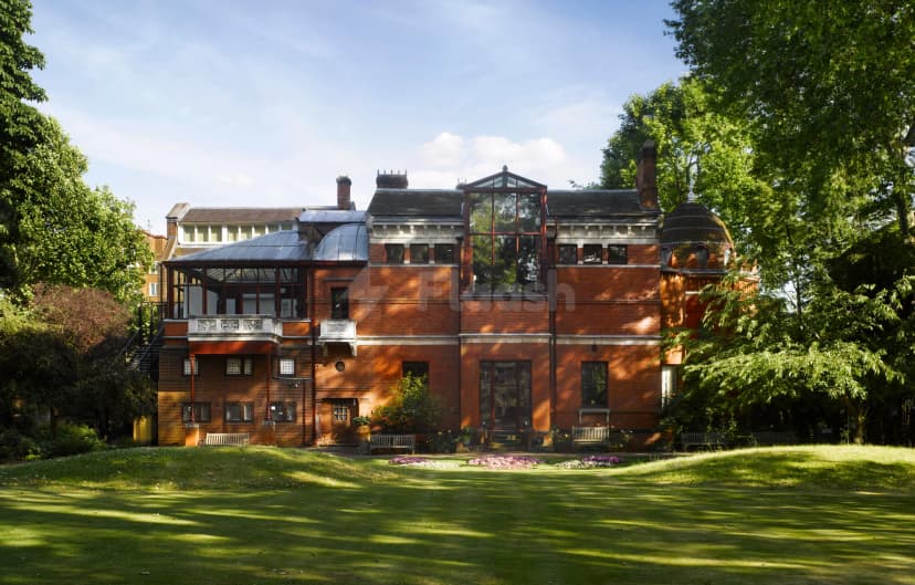 Leighton House — photo 1