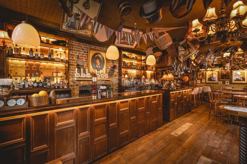 Mr Fogg's Hat Tavern and Gin Club — photo 4