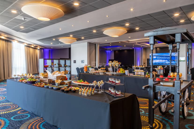 Radisson Hotel & Conference Centre London Heathrow — photo 4
