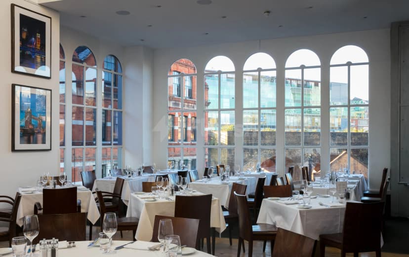 Roast Restaurant — photo 3