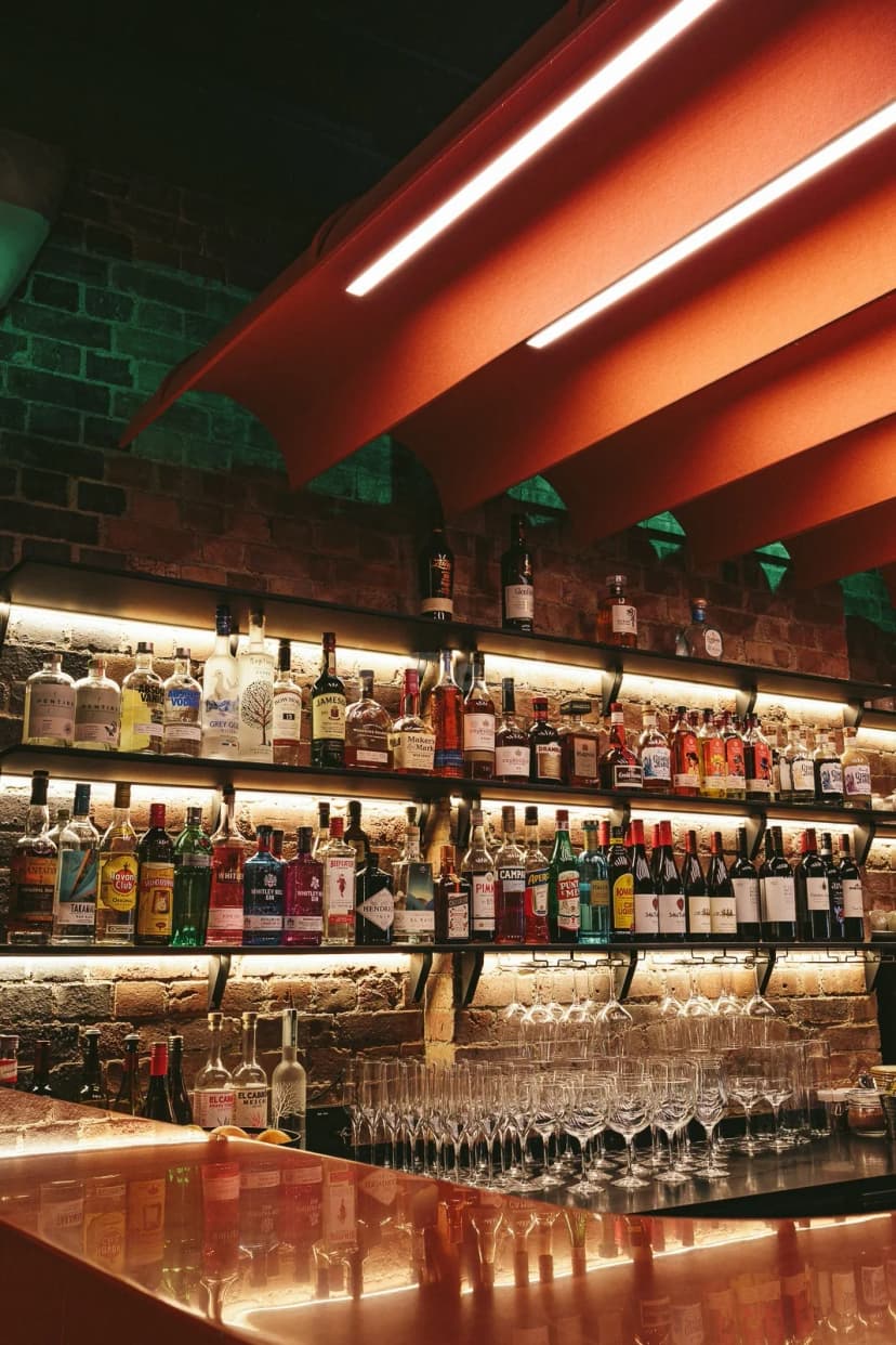 Bennie Restaurant & Bar — photo 3