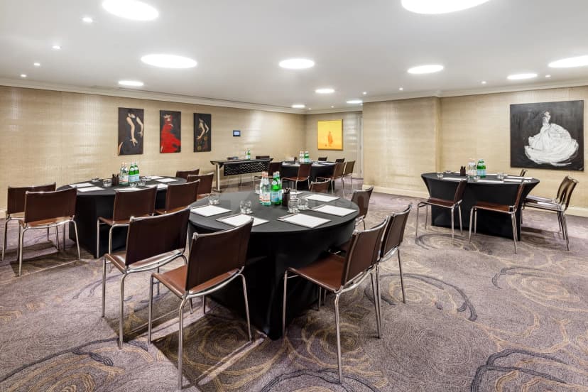 Radisson Blu Hotel, London Euston Square — photo 1