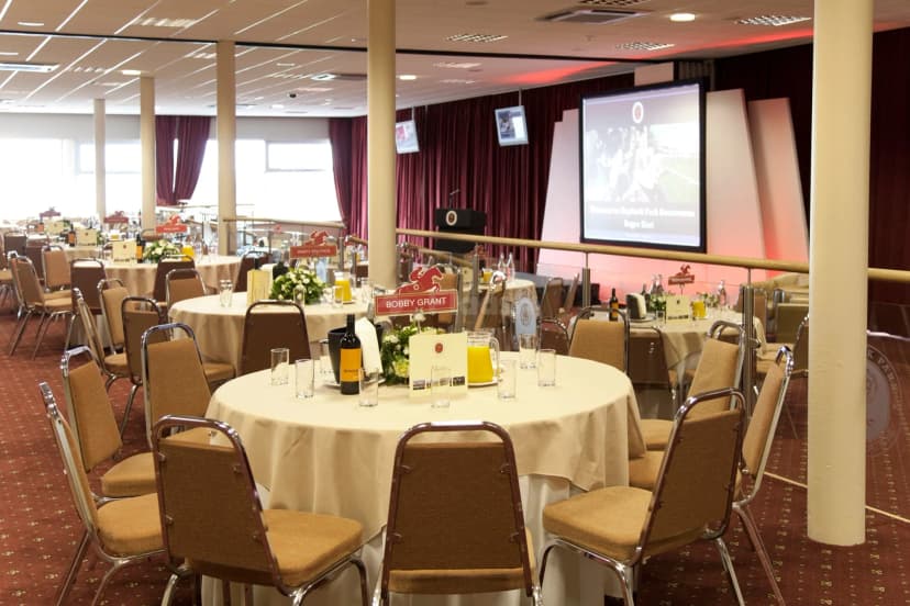 Haydock Park Racecourse — photo 1