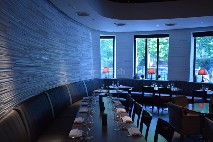 Eaton Square Bar — photo 5