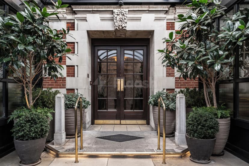 The Bloomsbury — photo 1