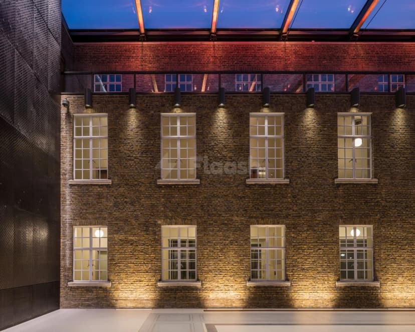 Hackney Town Hall — photo 1