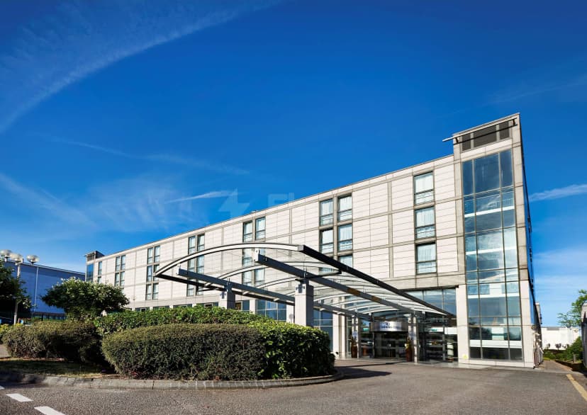Hilton London Croydon — photo 1