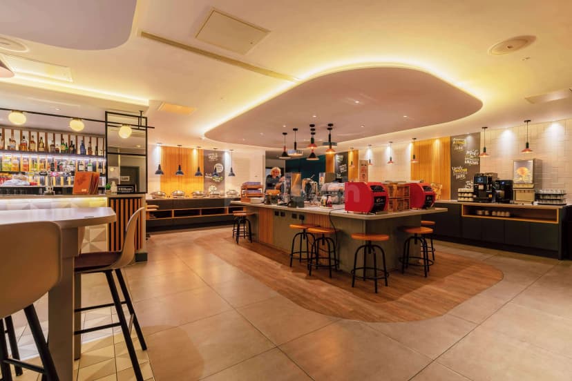 Hampton by Hilton London Park Royal — photo 1