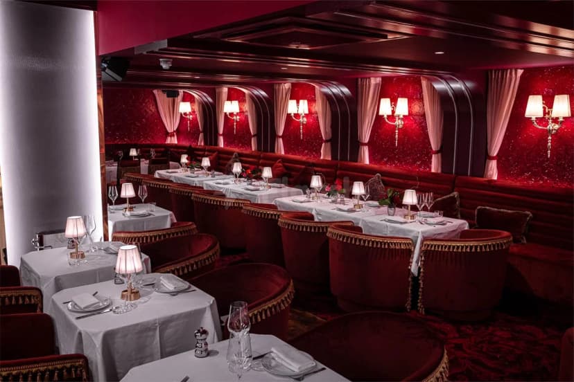 Mistress of Mayfair — photo 4