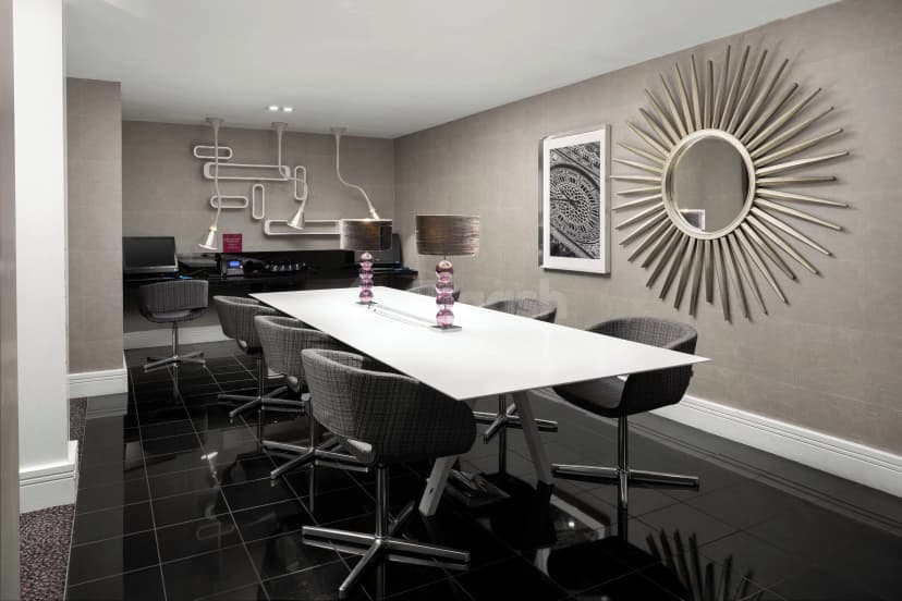 Crowne Plaza London Ealing — photo 3