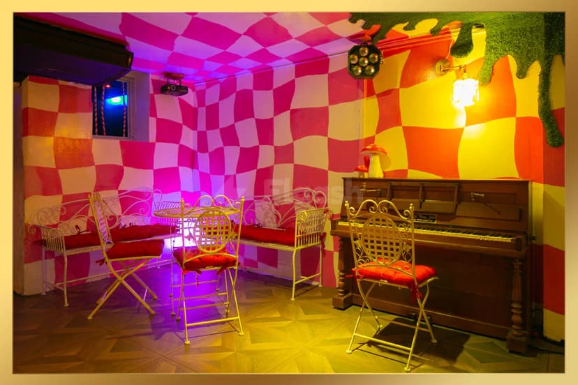 Bonkers  Bar — photo 1