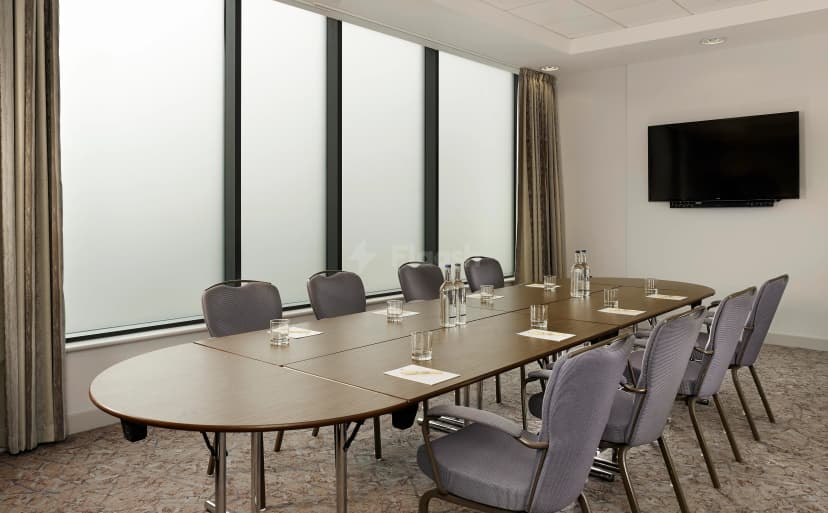 DoubleTree By Hilton London Islington — photo 1