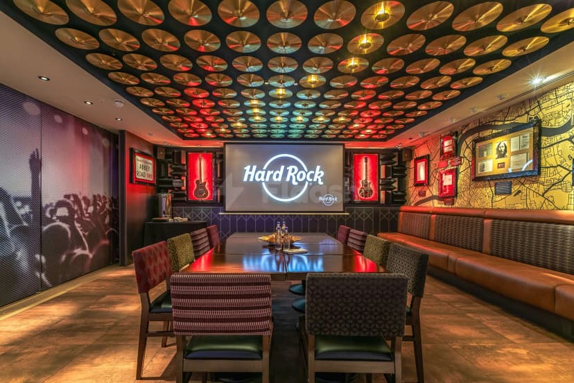 Hard Rock Cafe Piccadilly Circus — photo 4