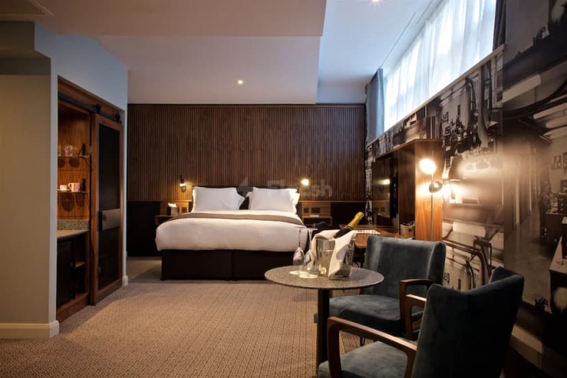 Telegraph Hotel - Coventry — photo 3