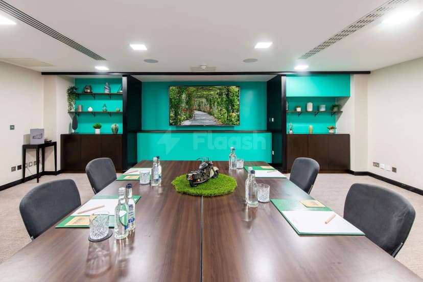 DoubleTree by Hilton London Kensington — photo 3