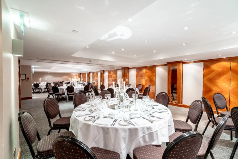 Royal Garden Hotel London — photo 2