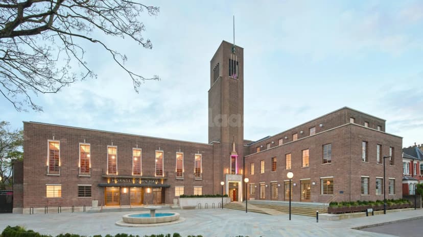 Hornsey Town Hall — photo 1