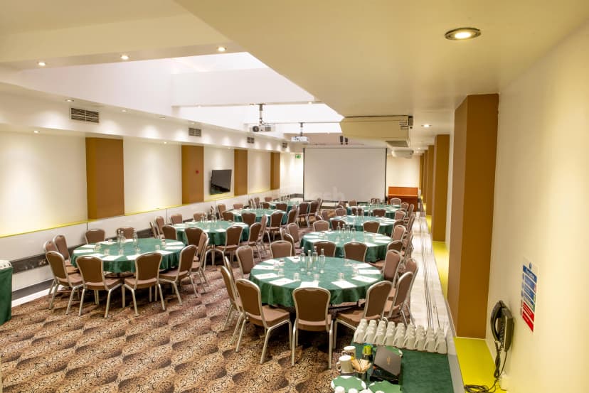 The Wesley Euston Hotel & Conference Venue — photo 1