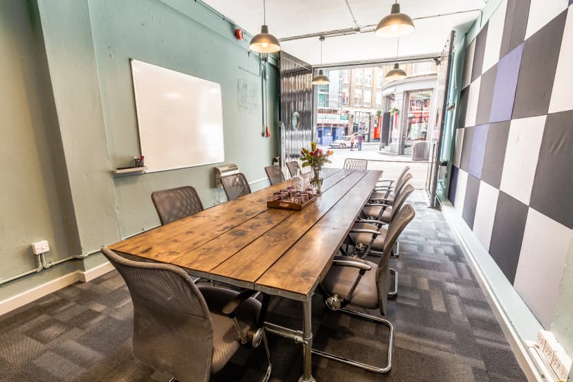 Proper Office  Great Eastern St — photo 1
