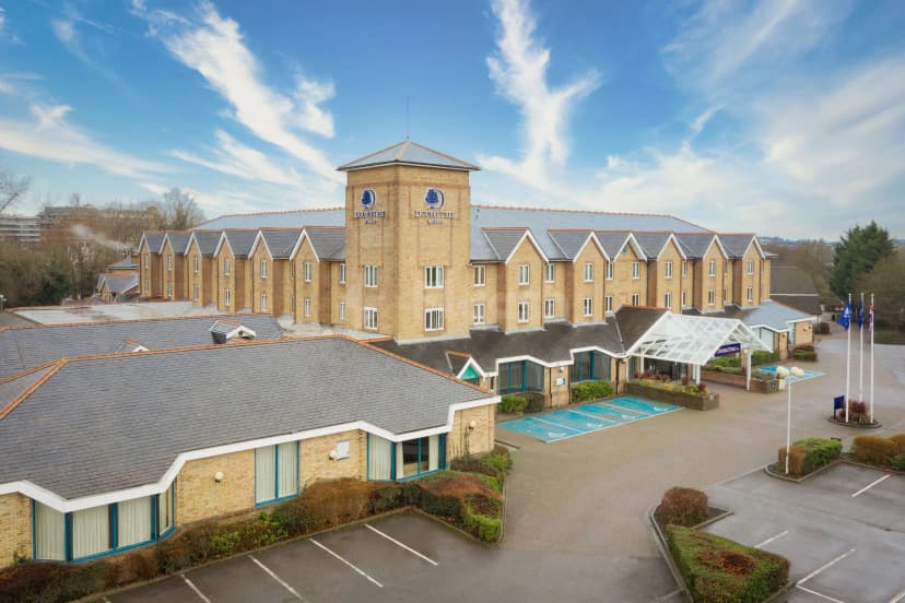 DoubleTree by Hilton London Elstree — photo 1