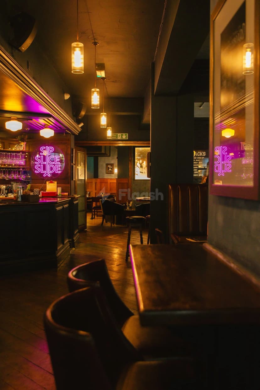Newhall Street Tavern — photo 2