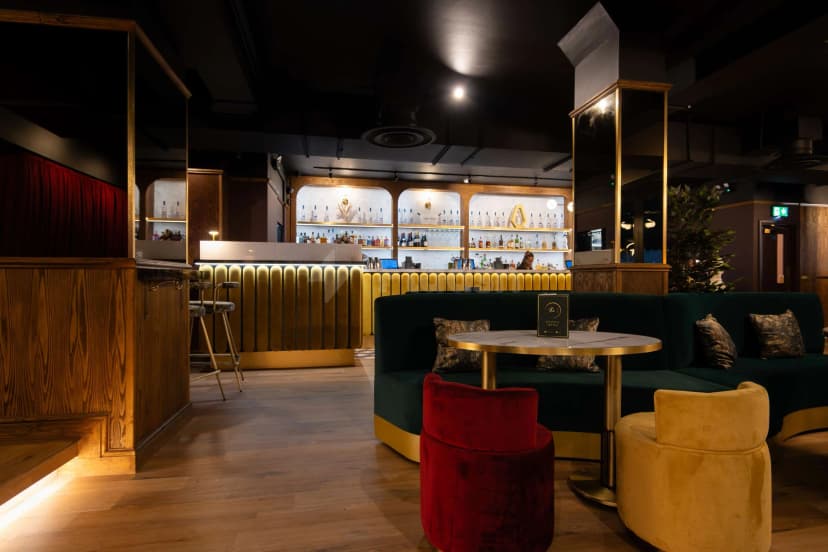 The 1 Bar — photo 2