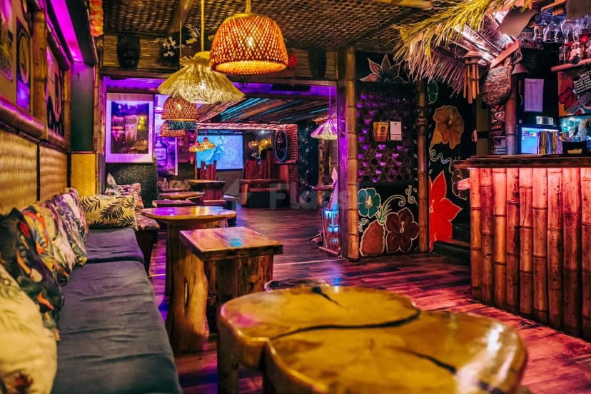 The Beachcomber — photo 2