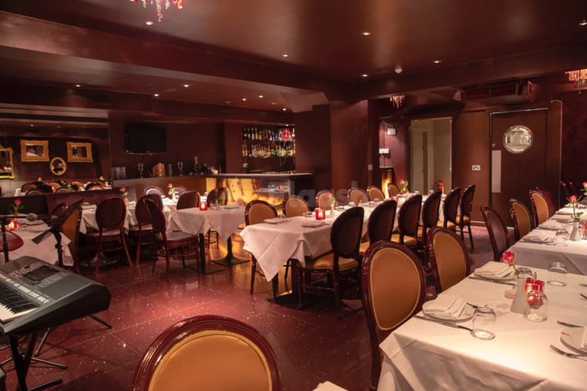 Noura Lounge Mayfair — photo 3