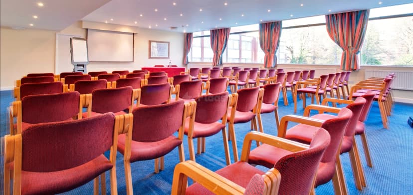 Best Western Plough & Harrow Hotel — photo 1
