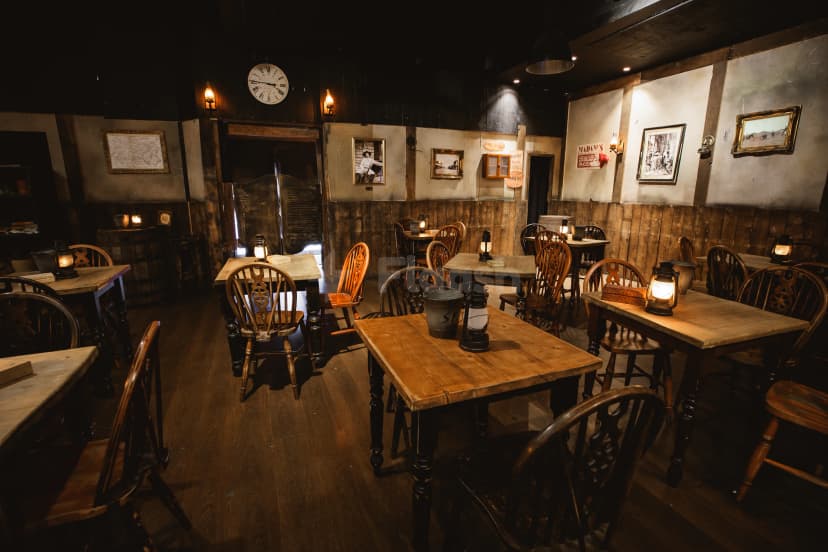 Moonshine Saloon — photo 2