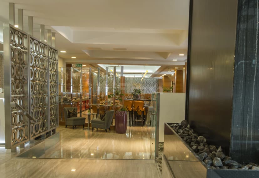 DoubleTree by Hilton London Kensington — photo 2