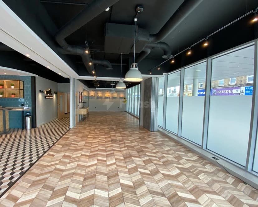Holiday Inn London Whitechapel/ Whitechapel Think Factory — photo 2