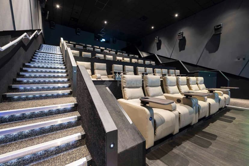 ODEON LUXE Birmingham Broadway Plaza — photo 5