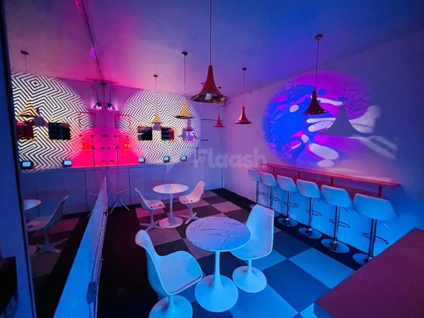 Bonkers  Bar — photo 4