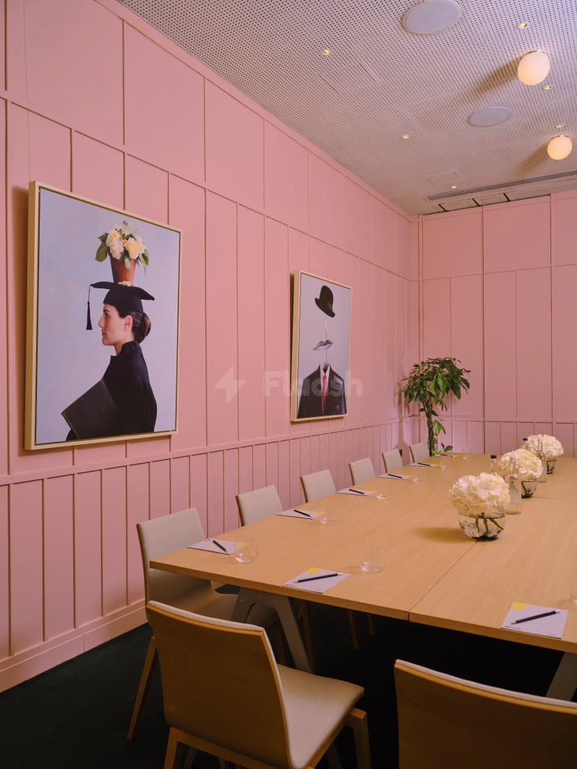 art'otel London Battersea powered by Radisson Hotel Group — photo 3