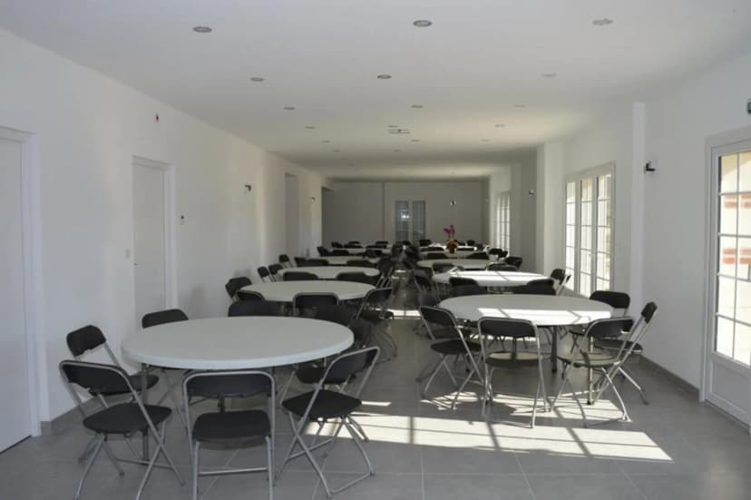 Gîte de l’Orchidée : Location gite de groupe calme, en pleine nature dans la campagne, pour 27 personnes, avec salle de réception et accueil vélo, idéal pour séminaire/événements/mariage, proche Tours à Saint-Epain, Indre-et-Loire — photo 4
