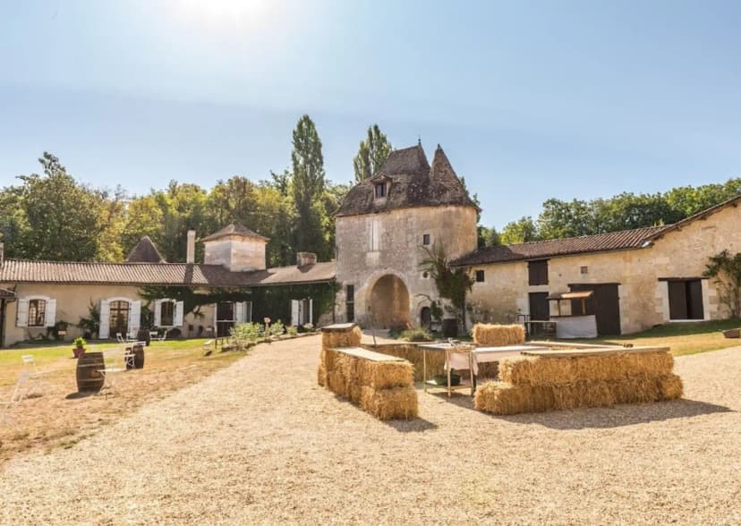 Field La Vallade — photo 1