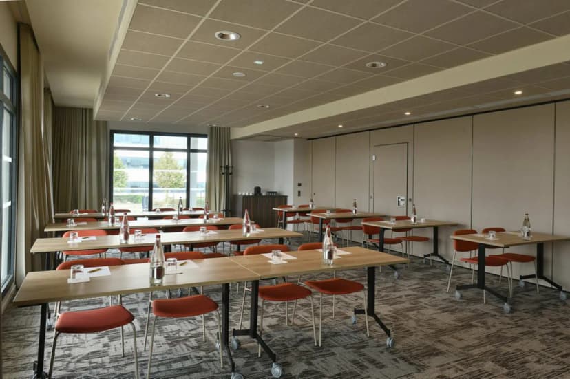 Golden Tulip Reims — photo 4