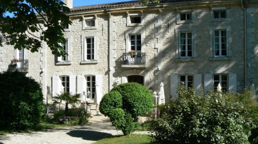 Castel de L'Hoste — photo 1