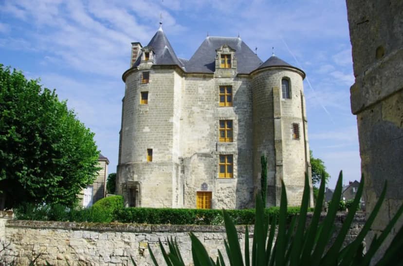 Castle Vic sur Aisne — photo 5