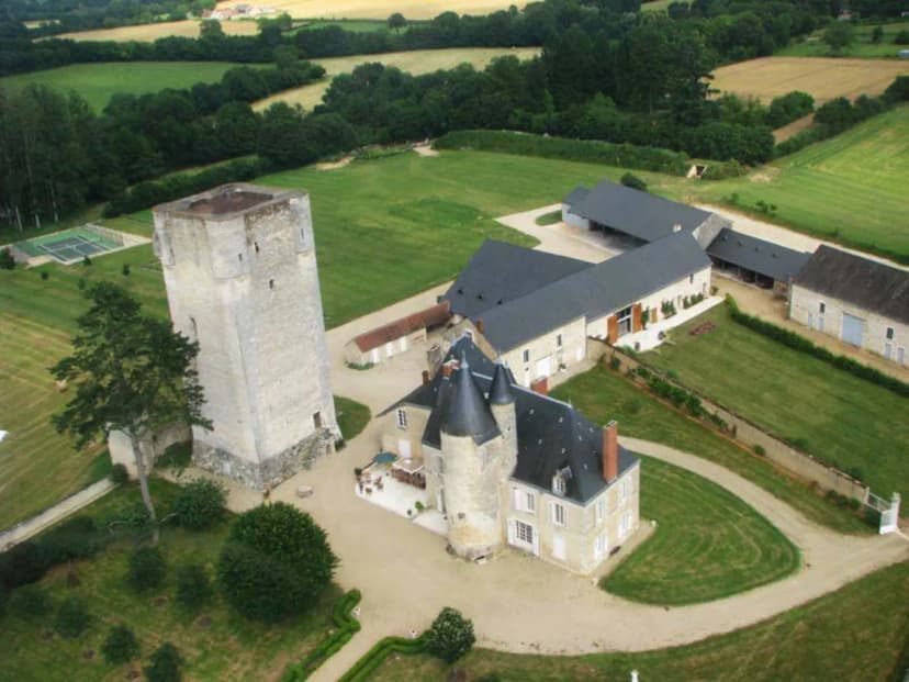 The Mazieres Castle — photo 1