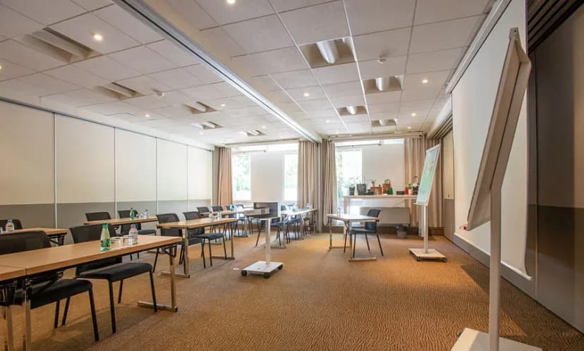 Novotel Aix-en-Provence Beaumanoir Les 3-Sautets — photo 3