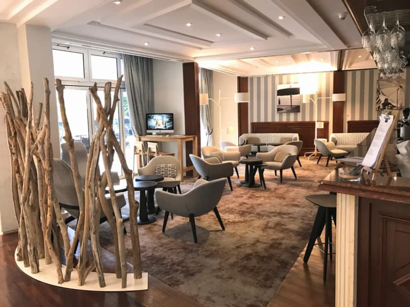Holiday Inn Nice - Saint Laurent Du Var, an IHG Hotel — photo 4