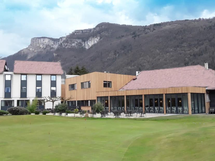 Golf Grenoble Charmeil — photo 1