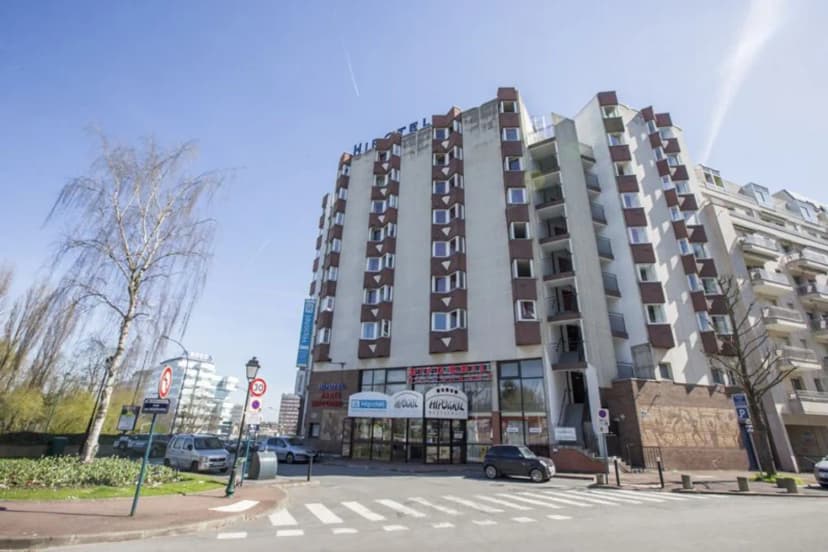 Hipotel Paris Hippodrome Parc Floral — photo 1