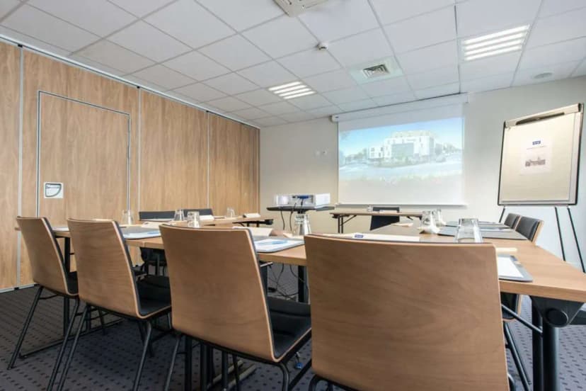Hôtel Kyriad La Rochelle Centre Les Minimes — photo 3