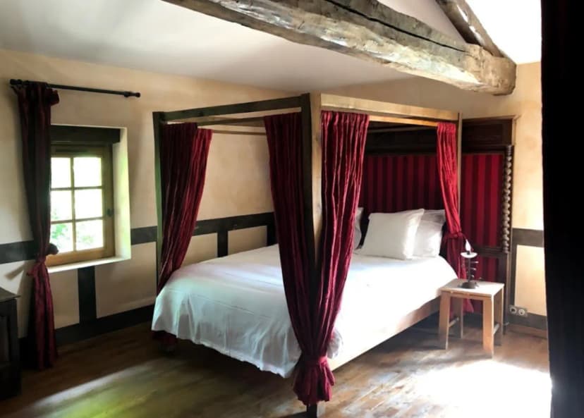 Hotel restaurant LOGIS Domaine de Peyrolade — photo 4